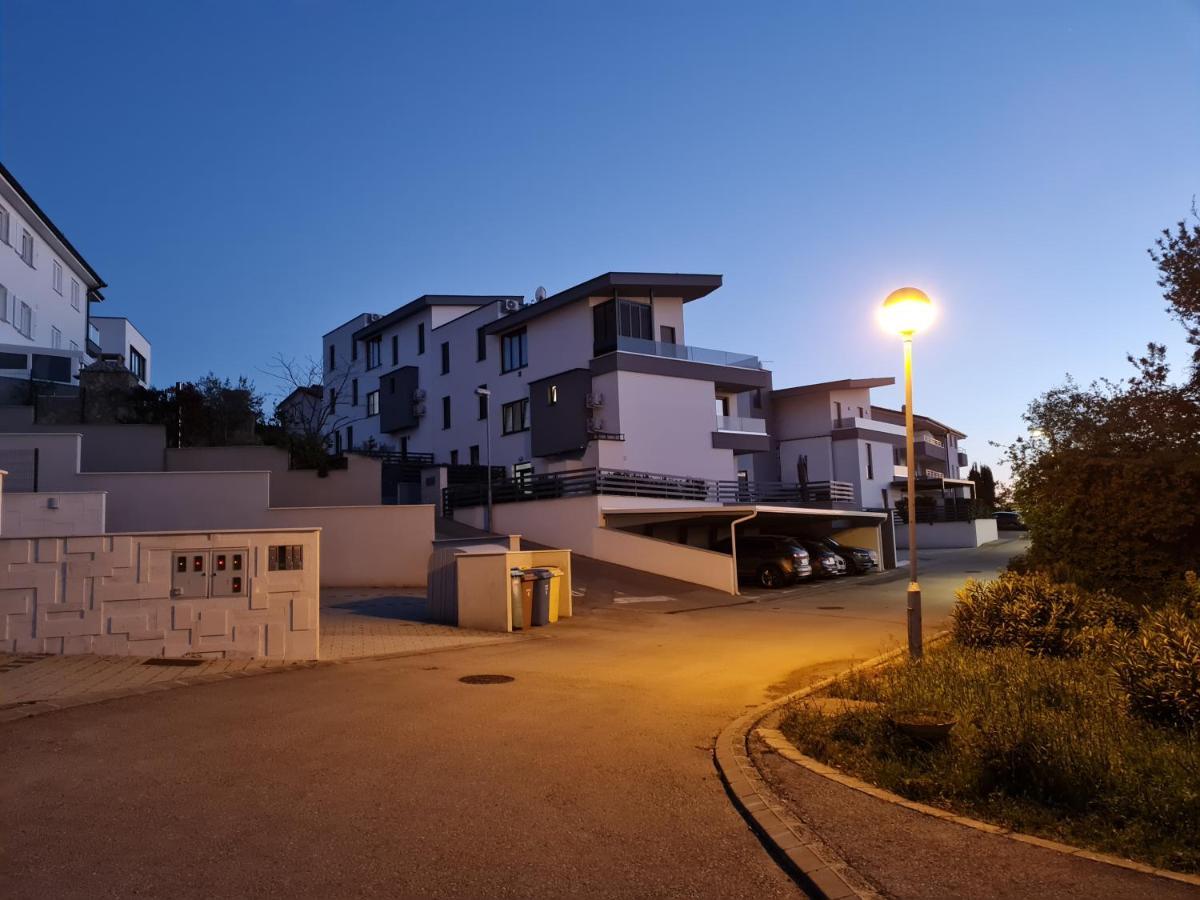 My Paradies - Njivice Penthouse*** المظهر الخارجي الصورة